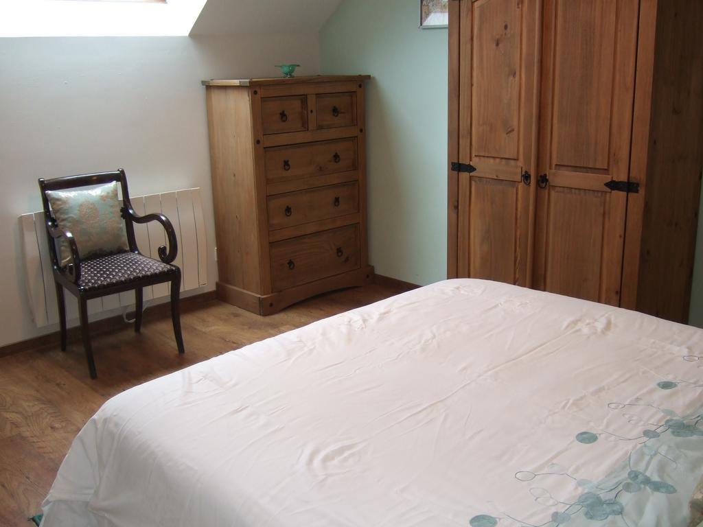 Les Escargots Bed and Breakfast Vauchrétien Habitación foto